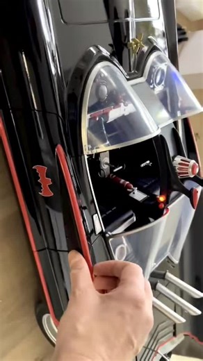 Batmobile 66 | JazzincDioramas #colecionatoy #batman #cinema #filmes