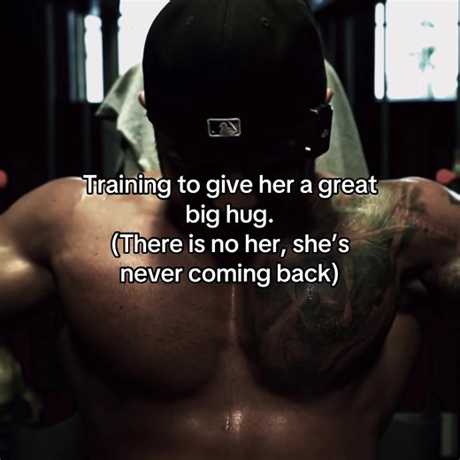 𝐌𝐔𝐒𝐂𝐋𝐄 𝐙𝐎𝐍𝐄. (@musclexzone)’s video of she gave me a hug