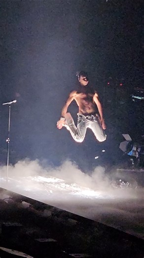 Energy like no other 🔥 Yungblud - The Funeral live, London O2, 24 April 2026 #yungblud #yungbludarmy
