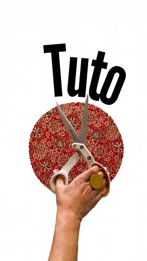 🎁 Tuto Gratuit & Facile à coudre carrément accessible pour les débutants Un sac Canon de Fou que tu pourras embarquer de partout, au top pour les vacances les longs week-ends qui arrivent à grand pas, au top pour toute la Family, chacun son sac cousu main ♥️ Tu peux retrouver le Patron Gratuit de ce sac Polochon sur le BLOG de @mapetitemercerie le coudre en version doublé ou non, comme je l’ai fait ici, encore plus facile à coudre comme ça ! Tu trouveras ce tissu indien matelassé canon de fou s