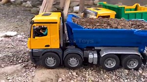 20K views · 132 reactions | Merakit Mainan - Bulldozer Rusak l Part 24 #mainananak #mainan #mainanmurah #reels | Fiction Toys | Facebook