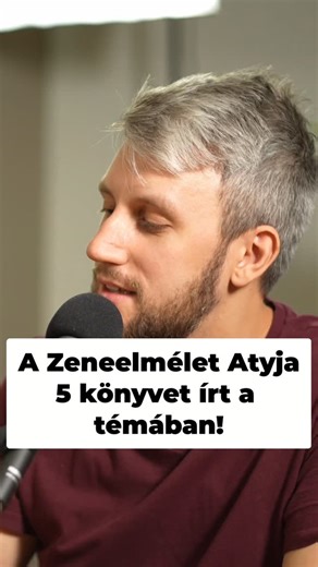 BM Music School on Instagram: "„Bármit kérdeztem a tanáraimtól, nem kaptam megnyugtató választ. Hablatyoltak.” 🙅‍♂️ Esze Jenő, a Zeneelmélet Atyja nem fél kimondani az igazságot. Szerinte a felszínes válaszok ismétlése nem zene, hanem idomítás. Ő a „miért”-et kereste, és 5 könyvet írt tele saját, eredeti gondolatokkal, hogy nekünk már ne kelljen. Hallgasd meg a teljes beszélgetést az utolsó igazi mesterrel! 🎙️✨ 🔗 Link a bióban! #BoldogságHangszere #EszeJenő #Zeneelmélet #Zongora #Tanulás #Sza