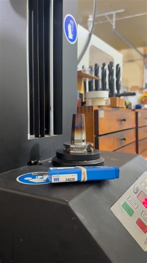 I’ve had a few recommend some 4 flute end mills for aluminum, giving this Kyocera Precision Tools S-Carb APF 1/2” 4 Flute a try. So far it’s cutting great Starting with: 12k RPM 1.625” DOC 200 IPM 35% Step Over No doubt the parameters could be increased. __________________________ sales@marvelmachining.com • • • #marvelmachining #machinist #instamachinist #machining #practicalmachinist | Marvel Machining