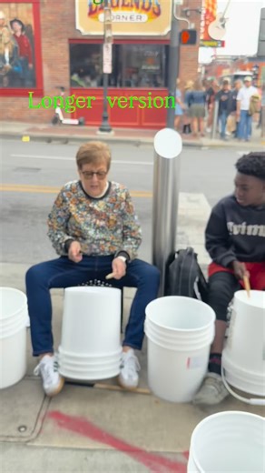 You guys asked for a longer video… here it is. The young man has some serious rhythm! ❤️👏🏻👏🏻👏🏻 Thank you Broadway in Nashville! #bucketdrumming #bucketdrummer #nashville | Dorothea Jose Taylor