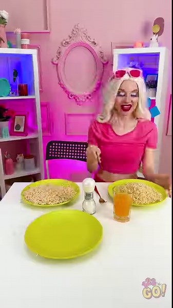 How to Sneak Oreos Into Noodles Without Getting Caught! 😆 #123go | 123 GO