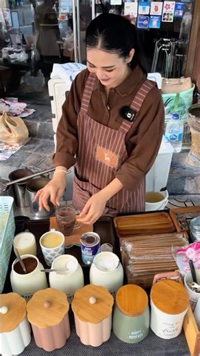 Ploysai Coffee Skills - Thai Street Food #beautiful #ploysai_coffee #streetfood #ploysai_coffee