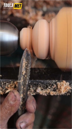 Wood Lathe Machine Explained  Precision Turning, Smooth Cuts & DIY Wood Projects | Tools Met