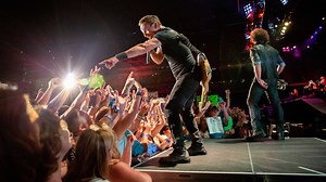 See Bruce Springsteen & E Street Band Introduce ‘Bobby Jean’ For Tour Debut In Tulsa