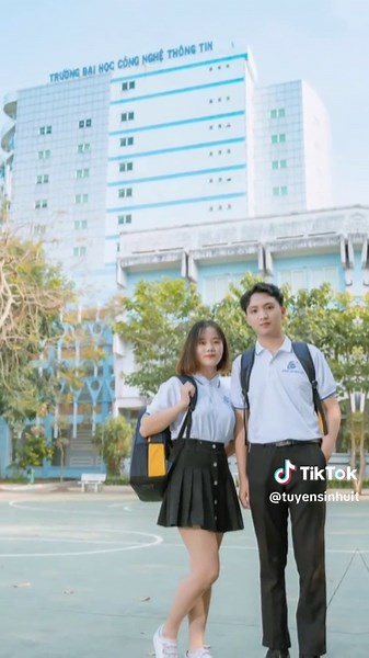 Điểm Chuẩn UIT 2024: Thông Báo và Mẫu Flex Mới