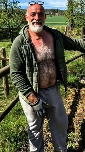 No one can live your story but you, so write it without erasing the colors. Stand in the center of your truth, let the world adjust its gaze, and keep your heart unshaken. ☘️❤ #loveyourself #oldman #handsome #reel | Harahap Parada