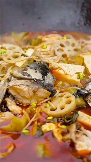 What a sharp whirlwind fish🐟! Kung Fu couple cooks the best hot pot fish