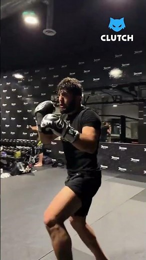 Arman entrenando con la canción de entrada de Ilia 👀🔥