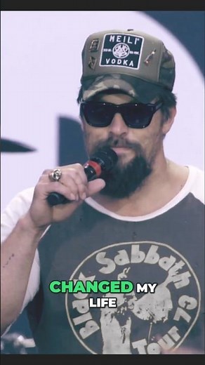 Jason Momoa Introduces His Favourite Band at Back to the Beginning🔫🌹