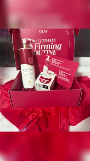 AD ~ OLAY THE ULTIMATE FIRMING ROUTINE What A wonderful DUO ! OLAY REGENERIST Active Firming Day cream & OLAY REGENERIST Firming Body Lotion ❤️ Now being a 47 yr old lady any help with firming . Hydration. Moisture & smoothing the skin is A MUST The Day Cream goes on like a dream soft and silky and light weight in texture quickly absorbs into my skin with ease no greasy feeling left on skin just hydrated. Softer. Smoother Glowing Healthier looking Skin ! ( ingredients in this are Peptides. Niaci