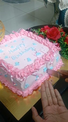 best home made cake in the world 😀🌍 #happybirthday ‪@thecakebakeryhomemade‬