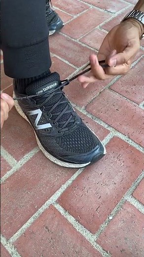How to do a Heel Lock for Walking and Running Shoes