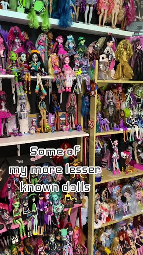 I have some more ones but its the case of remebering which ones, help #razorwaslastseenhere #dollcollector #dolls #collector