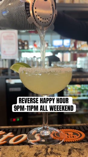 Reverse Happy Hour from 9PM-11PM all weekend, every weekend 🍸 #omaha #happyhour #sportsbar