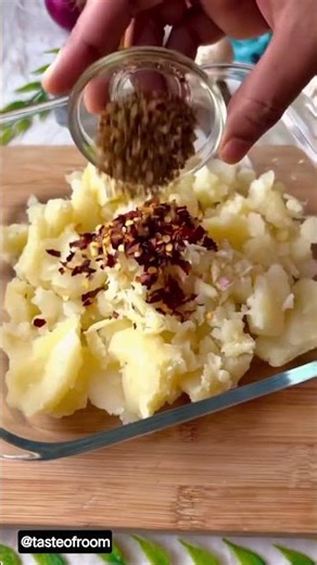 Easy Snack Recipe. #cooking #food #foodie #shorts #foodlover #ytshorts #yt #trending #viral #snacks
