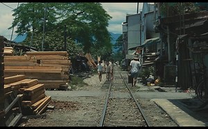 侯孝贤电影剪辑[童年往事]A.Time.to.Live.and.a.Time.to.Die.1985.BluRay.720p.x264.AC3-CnSCG