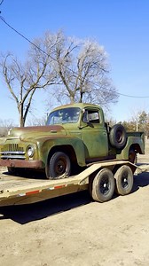 Would you fix this old International truck? #oldtrucks #international #internationalharvester #patina #pickup #pickuptruck #rescued #workofart #classictrucks | Adventures Made From Scratch
