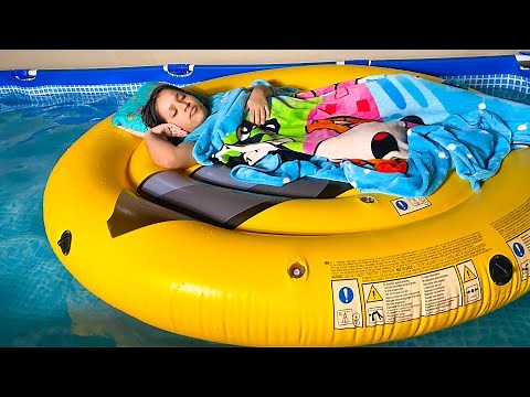 شفا نامت في المسبح ! تحدي 24 في المسبح !! 24 Hours Overnight In pool Challenge