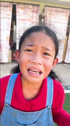 Andrea and Ellie Play Basketball in the Swimming Pool with a Mermaid!