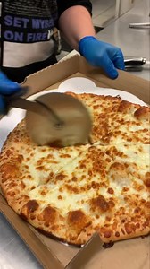 11K views · 35 reactions | Party slices so EVERYBODY gets some!﫡欄 | Vizzy's Pizza Palace | Facebook