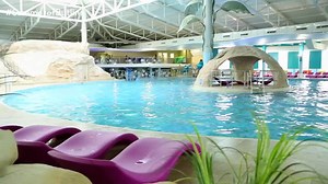 Get ready to make a splash at the #SummerofButlins... Bring the whole family to Splash Waterworld this summer where you can paddle in perfectly heated pools, zoom down high-octane flumes, float gently along the lazy river and even enjoy some time with the little ones on our mini slides :) | Butlin's