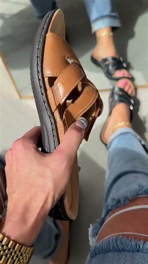 Clark’s Collection Leather Sandals #clarks #sandals
