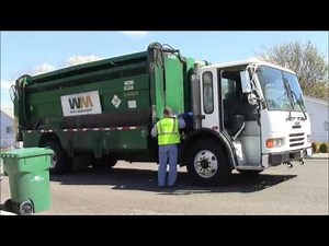 Freightliner Condor/Dempster Recycle One
