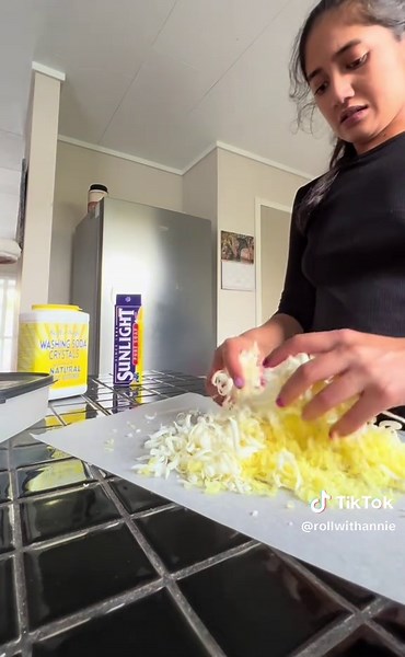 How to Refill Your Laundry Liquid Bucket: Step-by-Step