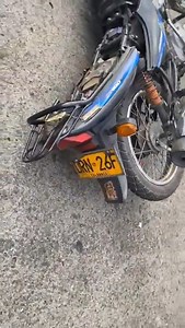 🚨¡ATENCIÓN CALI! SAN ANTONIO #NosEnvían Esta es una denuncia de uno de nuestros #CaliDenunciantes: "Buenas tardes, era para reportar, este sujeto con Alias de "Mal Hijo" tiene azotado los barrios Libertadores, San Cayetano, San Antonio, no puede ver un vehículo parqueado porque inmediatamente se le roba cualquier pieza (principalmente retrovisores)... Este sujeto meses atrás fue detenido y llevado preso por el robo de una motocicleta pero antes de un año ya estaba libre por las calles de estos 