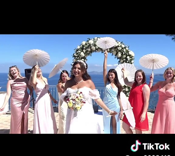 Italian Wedding Trends for Bridesmaids
