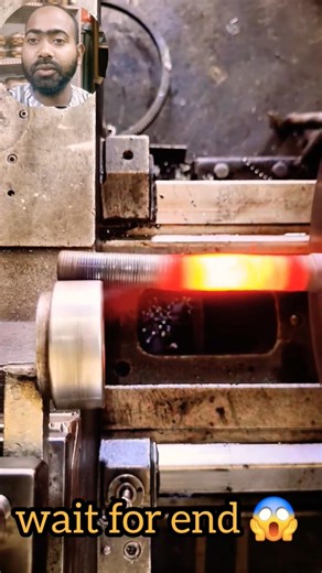 Hot Metal Cutting Machine 😱 Wait For End! #shorts