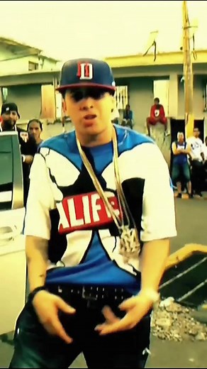 Daddy Yankee - Somos de Calle (De La Ghetto) #daddyyankee #somosdecalle #babyrasta #reguetonantiguo #oldschool #viejaescuela #delaghetto #talentodebarrio #regueton