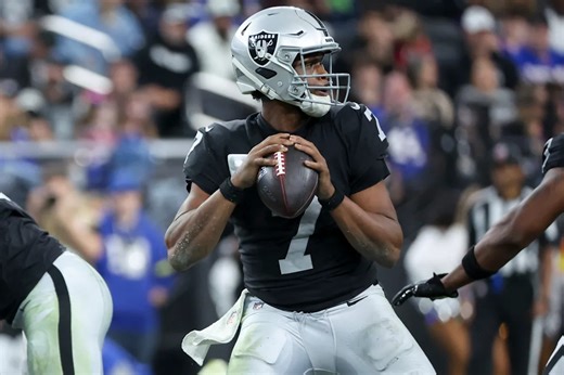 Raiders trade Geno Smith to Jets for draft pick, returning QB to franchise that drafted him