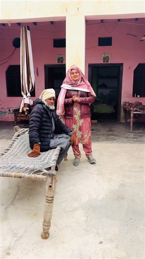 Farmani Naaz Nazam on Instagram: "#farmaninaaz ❤️🙏👍🕋🤲"