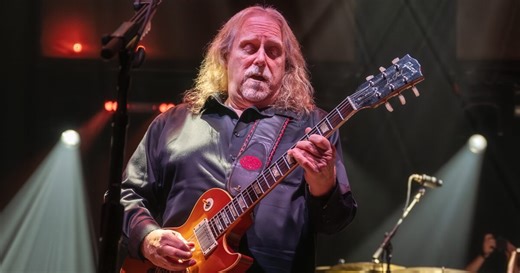 Warren Haynes Band Adds 2025 'Million Voices Whisper Tour' Dates [Update]