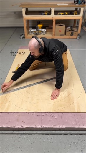 Andriy Vronskyy on Instagram: "I have created a detailed STEP-by-STEP tutorial on how to build a 3D Layered Arch 7ft tall by 6ft wide 🙌 LINK IN BIO 🎉 Now I’m adding a Bonus Build! A special design 6.5ft x4ft Layered Arch specifically to fit in almost any SUV 🚙🙌 enjoy! The PDF for this design is already up! 🧰⚒️ For all of the tools I’m using check the link in my bio 🔎 🎓 If you want to know more about what wood do I use, where to get it, how to build arches and how to make them collapsible,