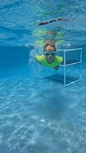 Big Kids, little kids, and all the ages and stages in between…ISR gives them the skills they need to enjoy the water safely! 🫶Learn more about our lessons and find a Certified Instructor near you by visiting www.infantswim.com ✨ | Infant Swimming Resource