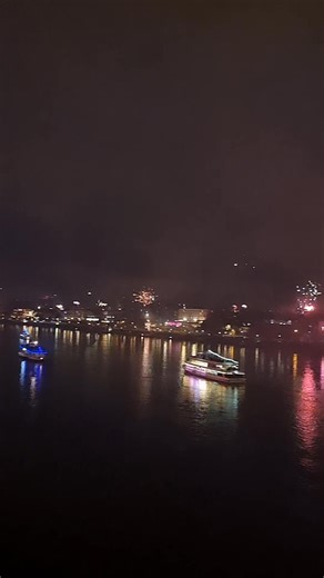 Feierlichkeiten in Bonn zum Start ins neue Jahr 🎆 Wir wünschen allen ein Jahr voller Glück und Freude 🧨✨️🎆 Bonn Heute | Bonn Heute