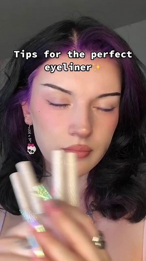 Achieving the Perfect Eyeliner Look with Graphic Liner Tutorial