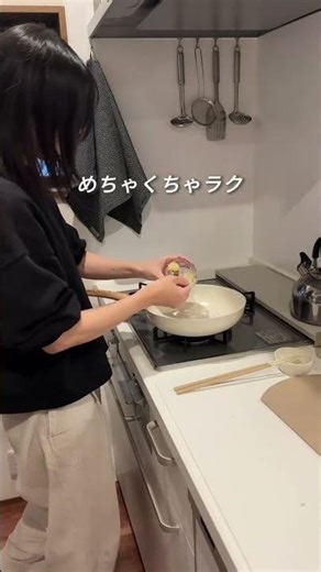 ニンニク、生姜だけじゃなくて使い方無限大なみじん切り器！面倒でチューブを使うことが多かったけどこれを使い始めて、逆に楽しくなった🧄🫚ちょうど良い量で、手にニオイも染みつかない🙌🏻🧄