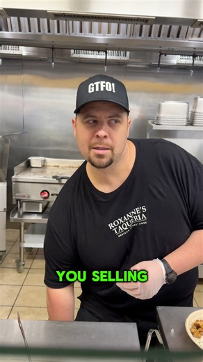 SIDE HUSTLE⁉️🤣🤖🙋🏻‍♂️ #sknnychef #comedy #funny #foodie #bostoneats #fyp #mukbang #reels #reels #fb | Roxanne's Taqueria