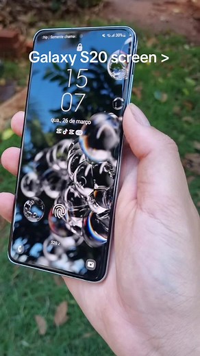 Samsung Galaxy S20 Screen Review and Features