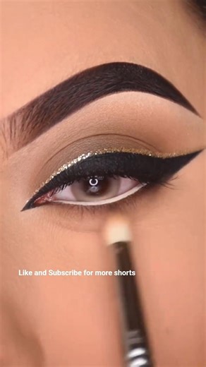 5 Minute Eye Makeup Transformation 😍Trending Eye Makeup Look 2026 ✨ #fashionshorts #eyemakeup.