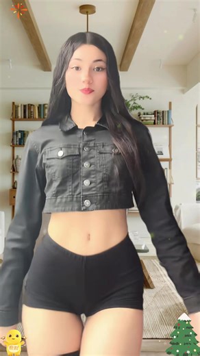 thematerialissourcedfromtheinternet.Morenatropicana!🌴☀️BelezaquevemdosoldoNordeste.#Morena#BelezaTropical#Nordeste#Verão#PeleDourada