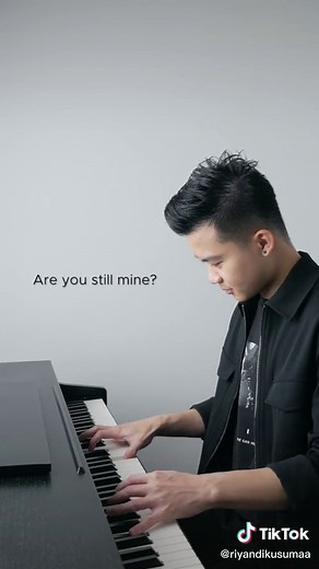 Unchained Melody Piano Tutorial and Chords