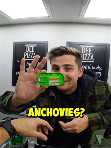 FISH ON PIZZA..😳 #deepizza #llangollen #pizza #doner #kebab | food videos on tiktok